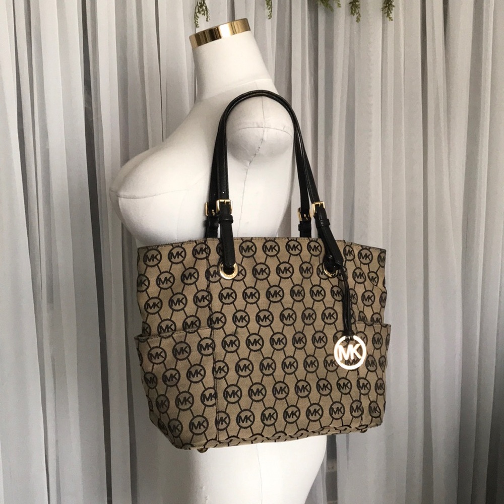 Michael Kors Signature Canvas Tote